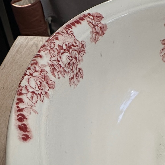 VINTAGE | Victorian-era Louis J.H.W. & Sons Hanley England Semi-Porcelain Basin - Picture 6 of 16